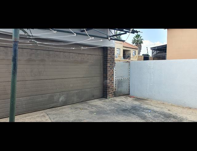 4 BEDROOM HOUSE FOR SALE IN HEIDELBERG INDUSTRIAL